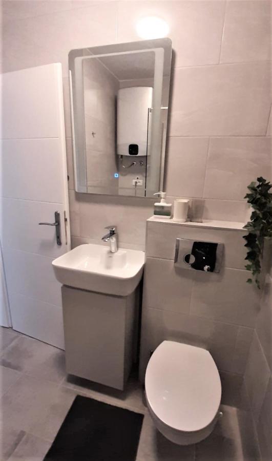 Luca, Digital Nomad Getaway Studio Apartment Zagreb Dış mekan fotoğraf