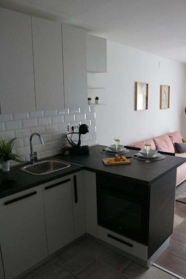 Luca, Digital Nomad Getaway Studio Apartment Zagreb Dış mekan fotoğraf
