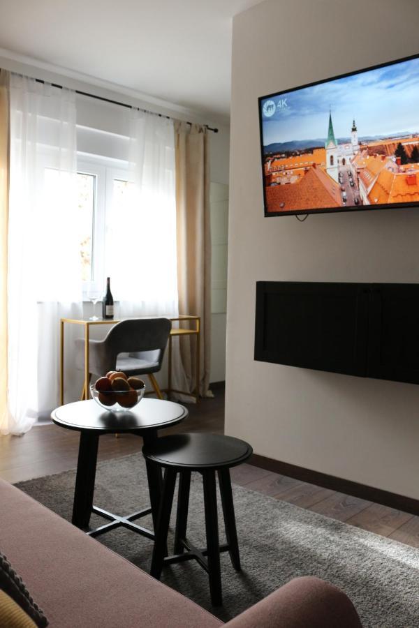 Luca, Digital Nomad Getaway Studio Apartment Zagreb Dış mekan fotoğraf